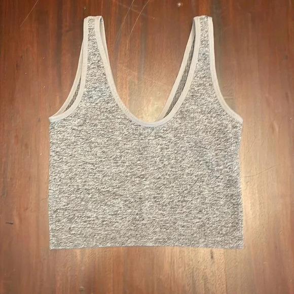 Colsie soft gray ribbed bralette size Large - Picture 3 of 4